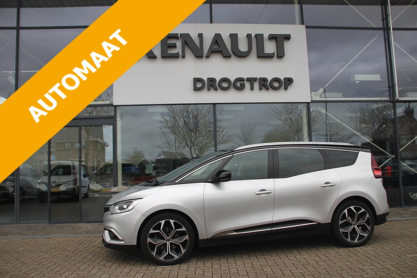 Renault Grand Scénic - 160PK-INTENS-AUTOM-7ZITS-NAVI-ADAPTIVE CRUISE- - AutoWereld.nl