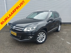 Volkswagen Tiguan - 1.4 TSI Sport&Style , airco, cruisecontrol, trekhaak, navigatie, stoelverwarming, parkeers