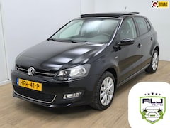 Volkswagen Polo - Occasion 1.2 TSI met panoramadak en cruisecontrol | Tweedehands Polo in Highline zwart | P