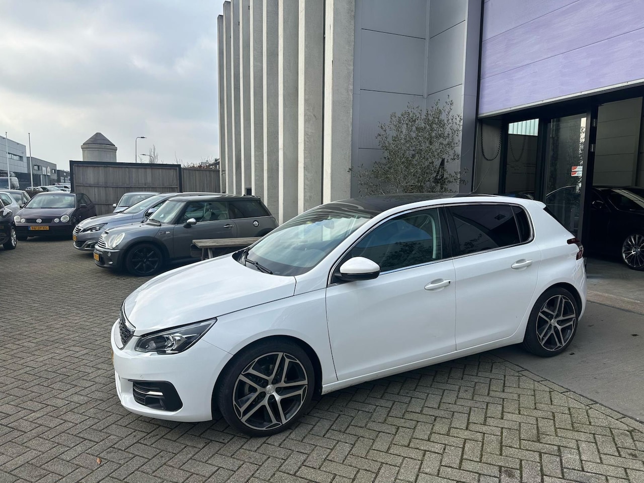 Peugeot 308 - 1.2 GT Line Automaat! VOL OPTIES! INRUIL MOGELIJK! - AutoWereld.nl