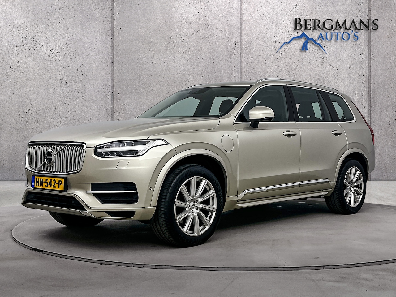 Volvo XC90 - 2.0 T8 Twin Engine AWD Inscription // TREKHAAK // 2e EIGENAAR // - AutoWereld.nl