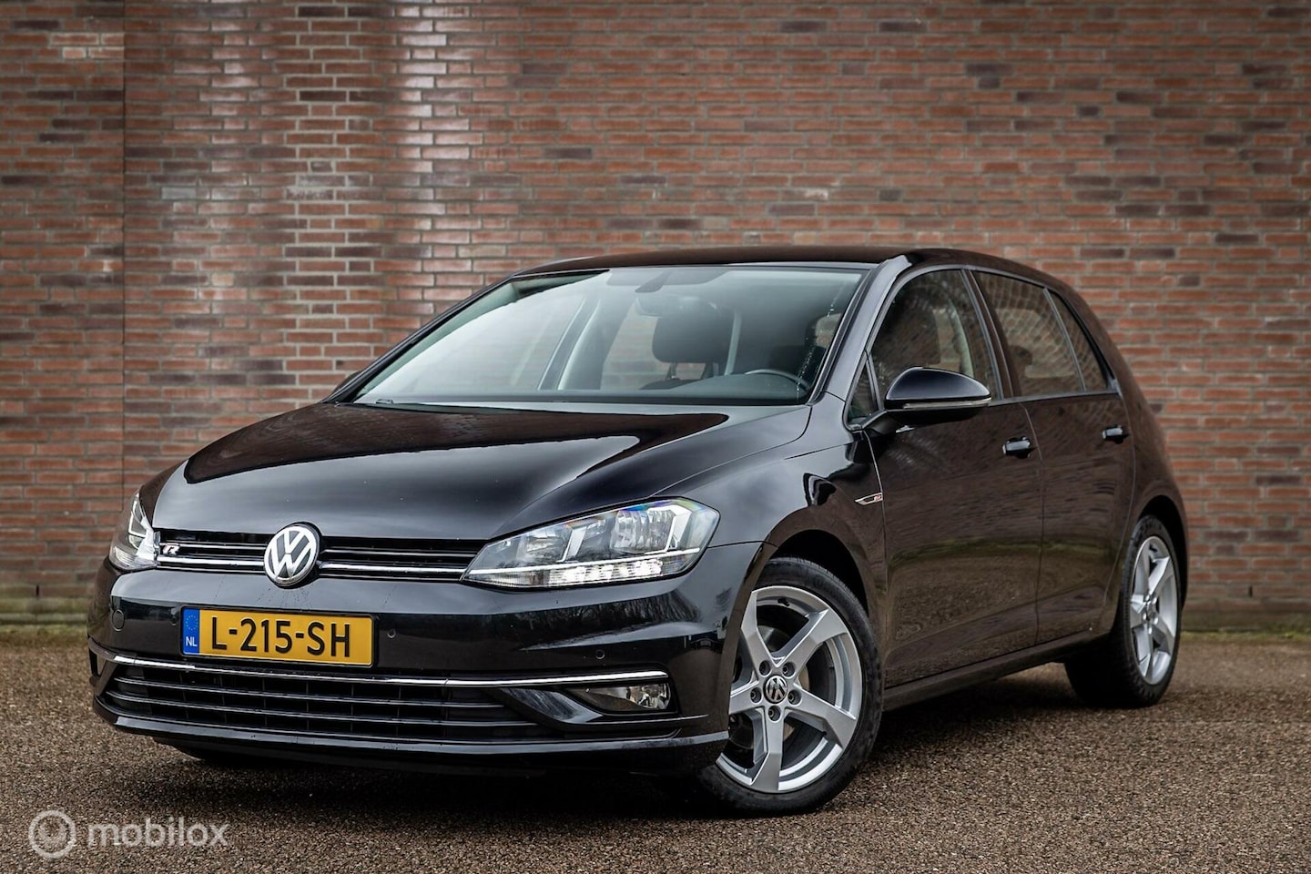 Volkswagen Golf - 1.6 TDI Highline Business R| Export / Handel - AutoWereld.nl