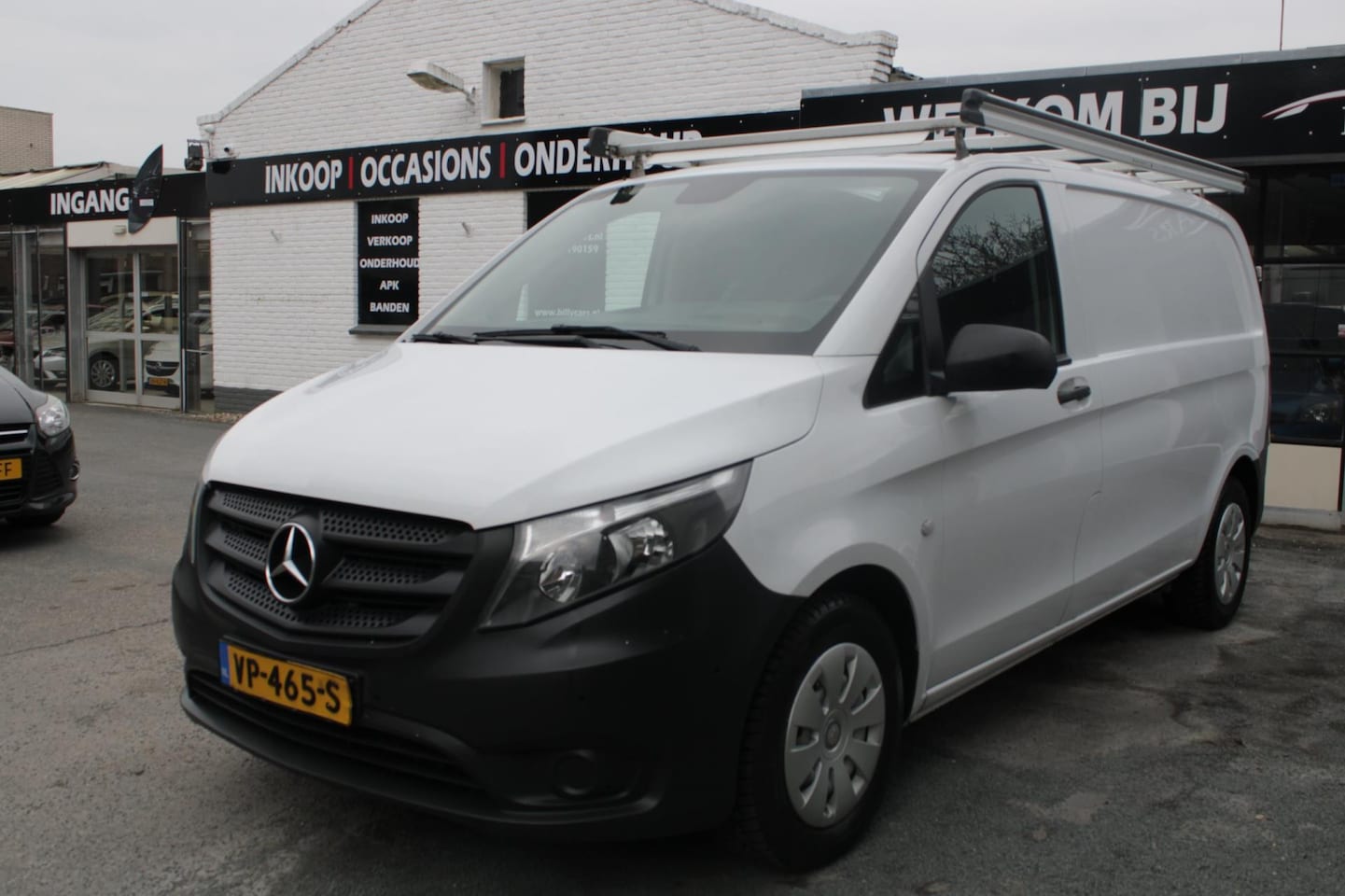 Mercedes-Benz Vito - 109 CDI / Airco / Parkeersensoren / Schuifdeur / Navigatie - AutoWereld.nl