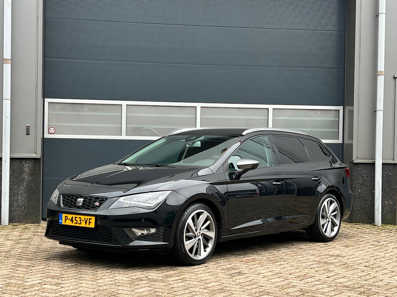 Seat Leon ST - 1.8 TSI FR Dynamic bj.2014 Autom|Navi|PDC|Boekjes. - AutoWereld.nl