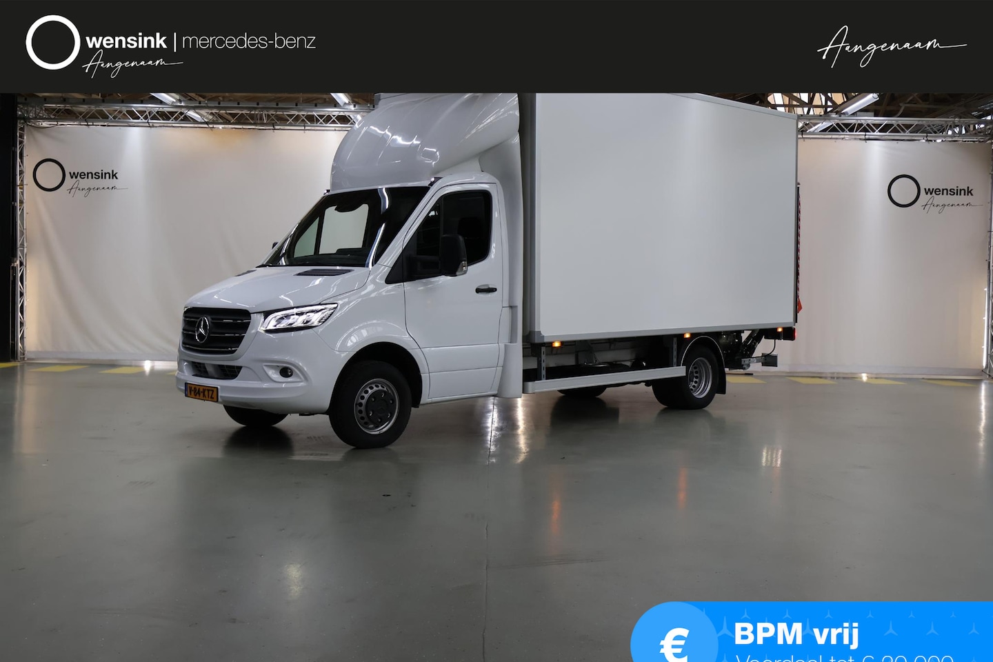 Mercedes-Benz Sprinter - 519 CDI Bakwagen met DHollandia Laadklep | Zijdeur | NIEUW! | MBUX 10" | 3500KG AHW Trekha - AutoWereld.nl