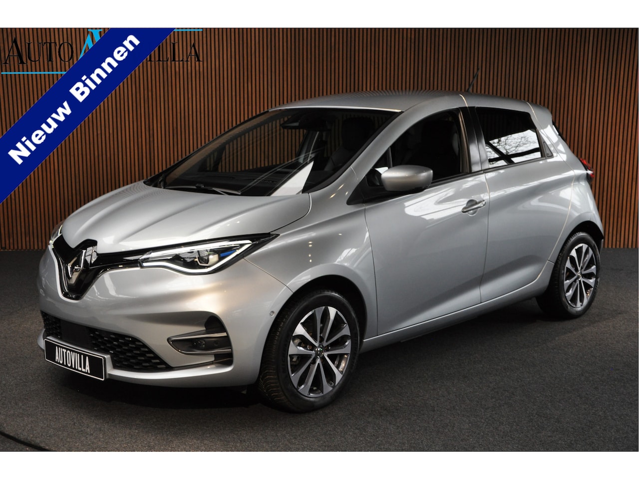 Renault Zoe - R135 Evo 52 kWh Navi Leder Camera PDC LM velgen Climate  Koop accu BTW auto - AutoWereld.nl