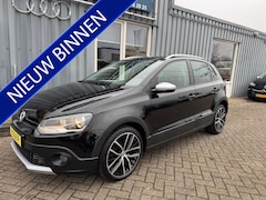 Volkswagen Polo - 1.2 tsi Comfortline cross