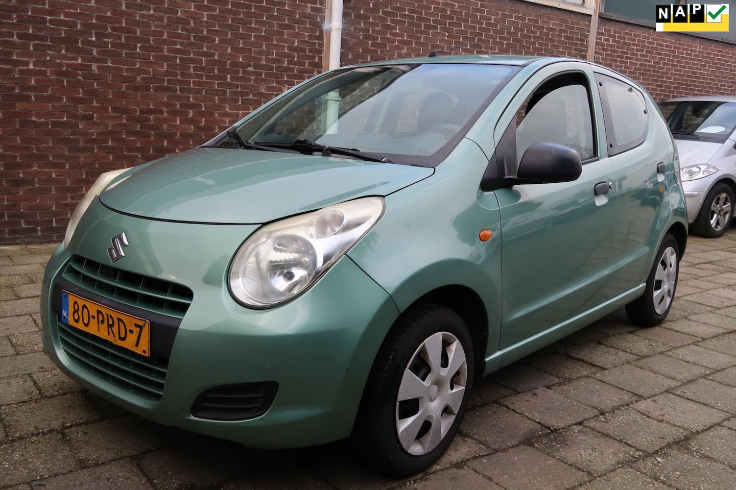 Suzuki Alto - 1.0 Comfort 1.0 Comfort, Airbag, 2 elektrische ramen, Stuurbekrachtiging, Bleutooth. - AutoWereld.nl