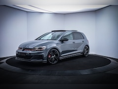 Volkswagen Golf - 2.0GTI TCR Dsg PANO/DYNAUDIO/DIGIDASH/FULL LED/CAMERA/STOELVERW./KEYLESS/LMV