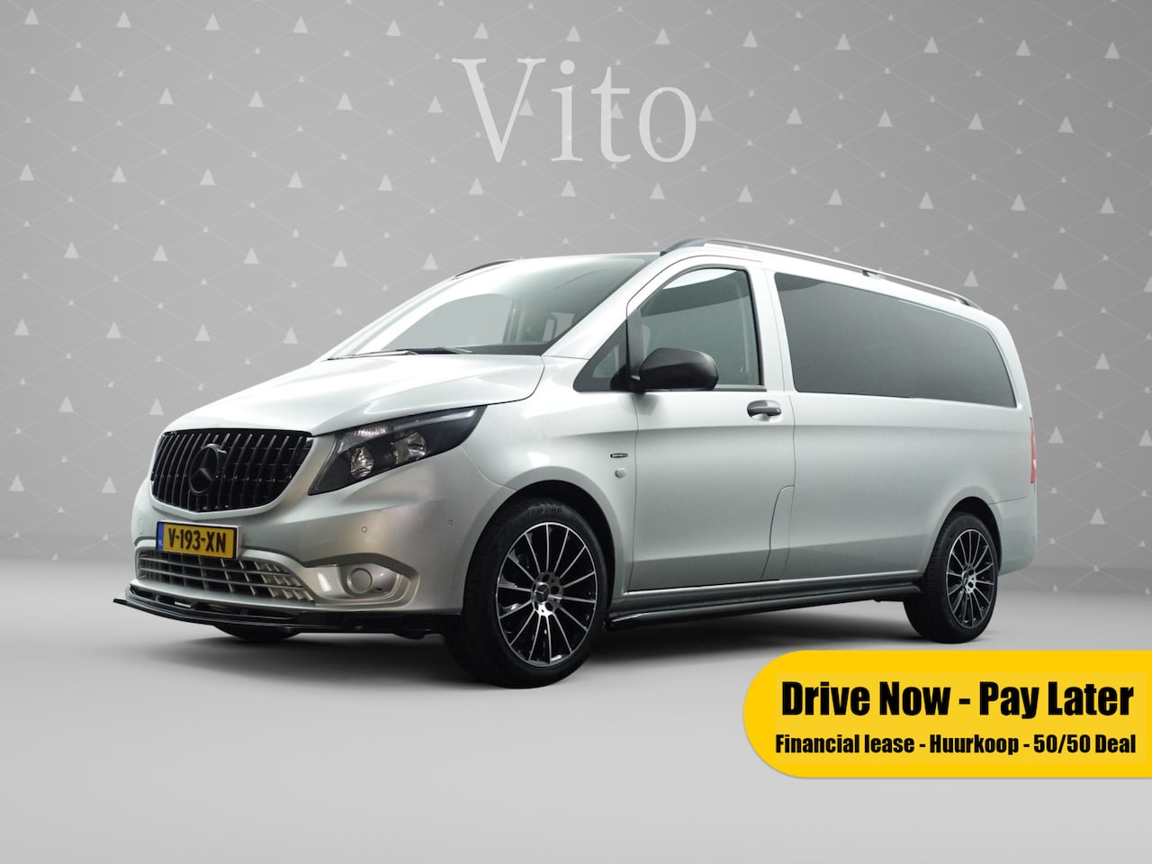 Mercedes-Benz Vito - 114 CDI Lang Dubbel Cabine Aut. Night Edition Navi I ECC I Sidebars I AMG LMV I PDC I MF S - AutoWereld.nl