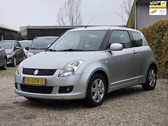 Suzuki Swift - 1.3 Exclusive Keyless/Airco/LMV