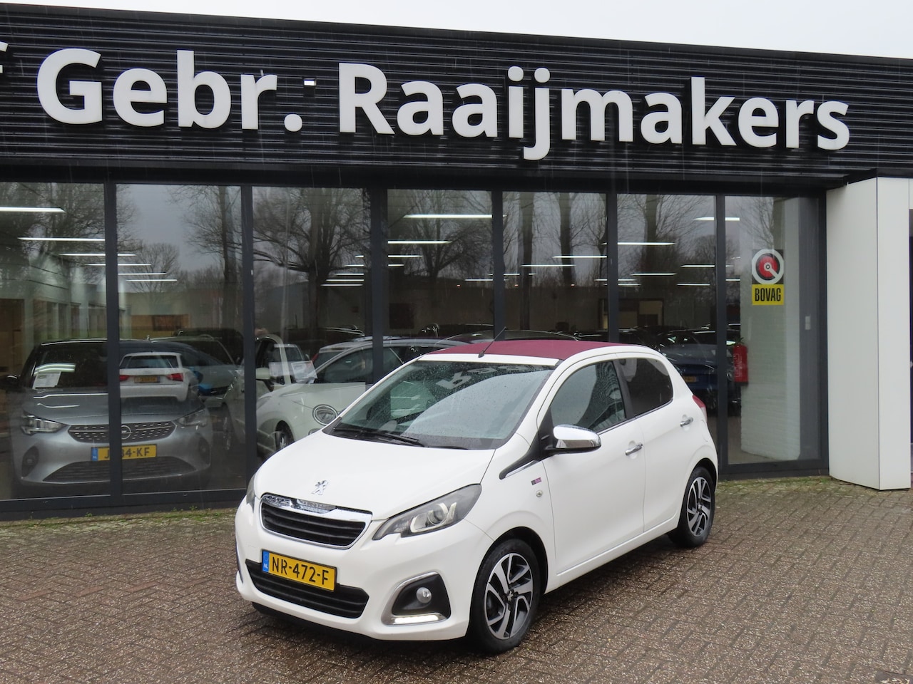 Peugeot 108 - 1.2 VTi 82pk Bahia Top *Cabriodak*Camera*Airco* - AutoWereld.nl