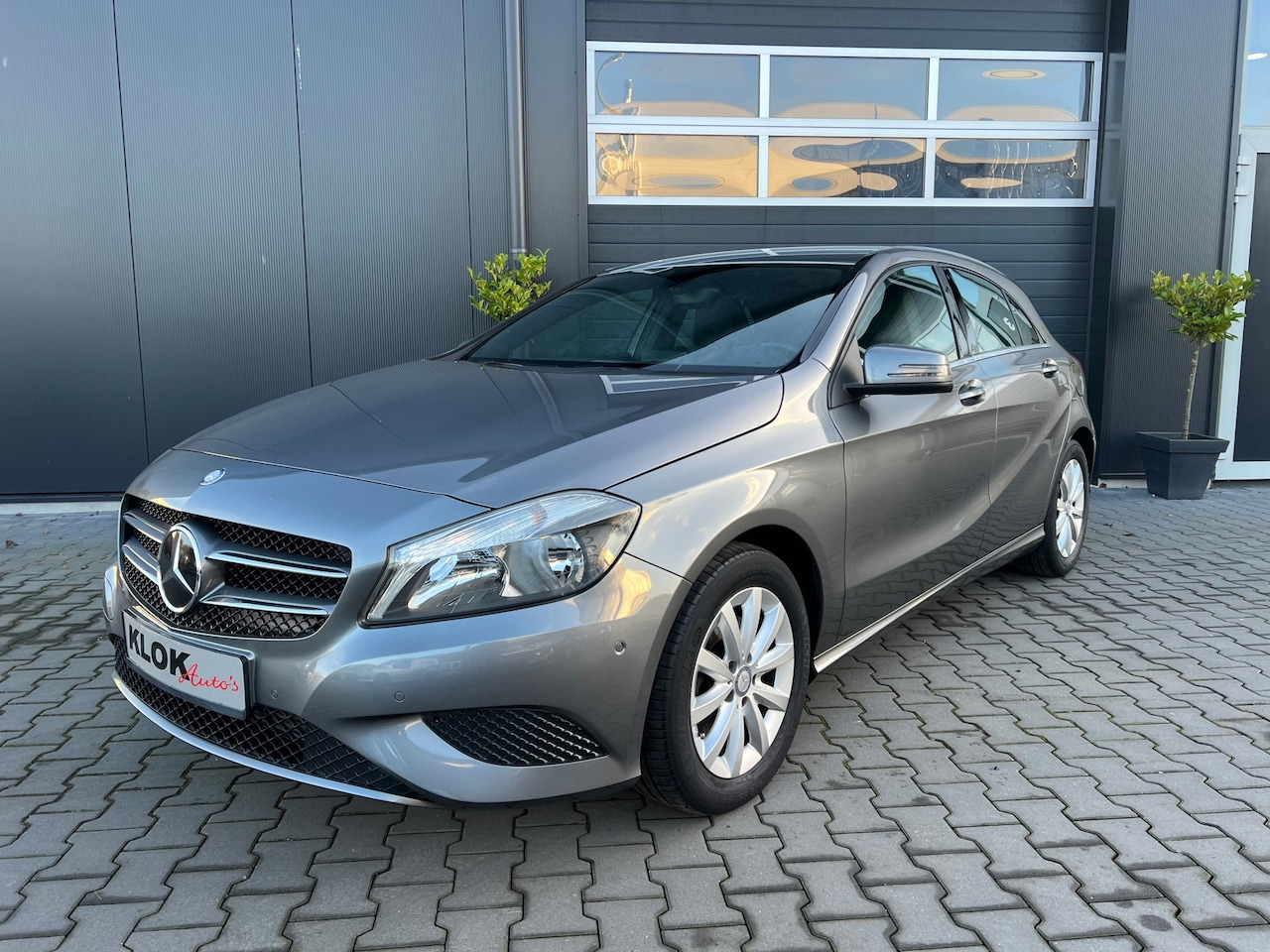 Mercedes-Benz A-klasse - 180 Prestige 74.000 KM !! - AutoWereld.nl