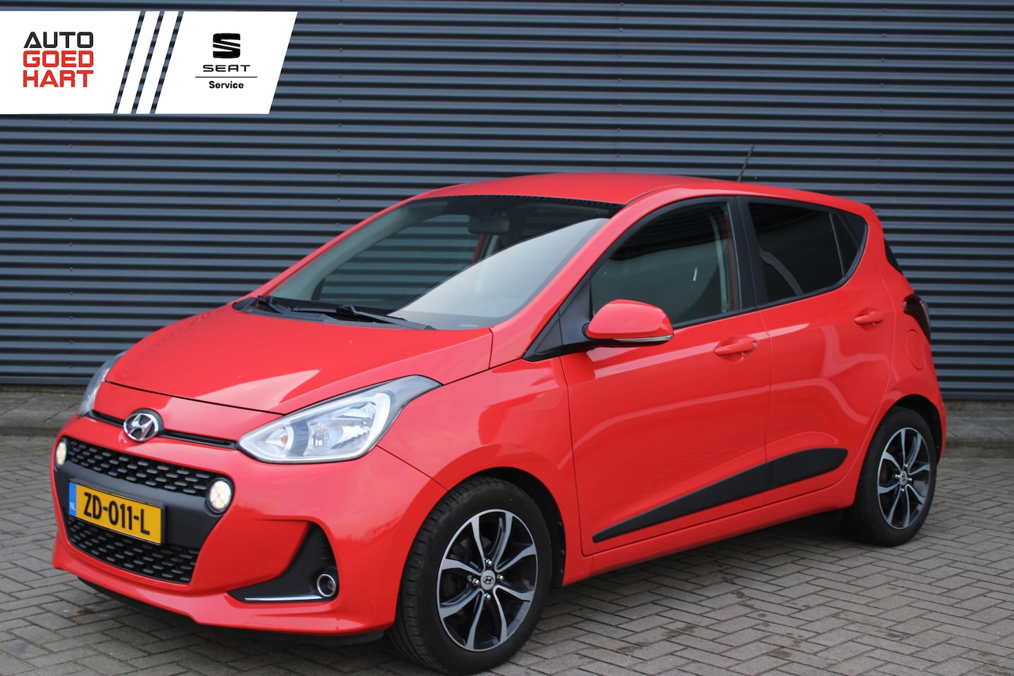 Hyundai i10 - 1.0i Premium Clima Navigatie PDC DAB - AutoWereld.nl