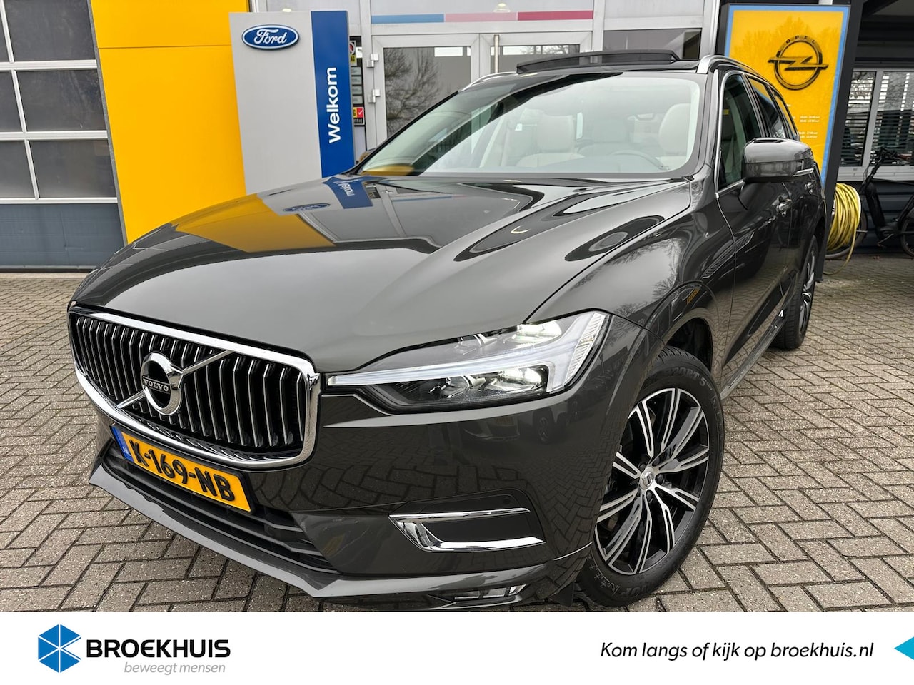 Volvo XC60 - 2.0 250PK B5 Inscription | SCHUIF-KANTELDAK| STOEL- STUUR- EN VOORRUITVERWARMING| NAVIGATI - AutoWereld.nl