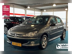 Peugeot 206 - BWJ 2008 | 1.4 75PK Génération 5 DEURS | NWE APK | TREKHAAK | STUURBEKR. | LICHTMETAAL |