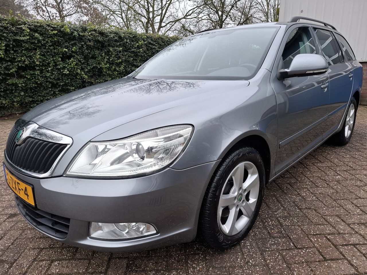 Skoda Octavia Combi - 1.2 TSI Arctic CLIMAT/CRUISE/PDC.A/NAVI/1E EIGENAAR 110PK - AutoWereld.nl