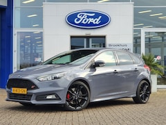 Ford Focus - ST | Performance Pack | 19" Velgen | Stealth Grey | Vol Lederen Bekleding