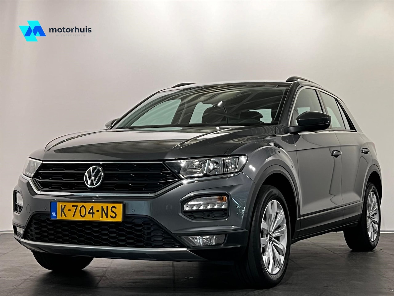 Volkswagen T-Roc - 1.0 TSI 110pk Style| NAVIGATIE | ACHTERUITRIJ CAMERA - AutoWereld.nl