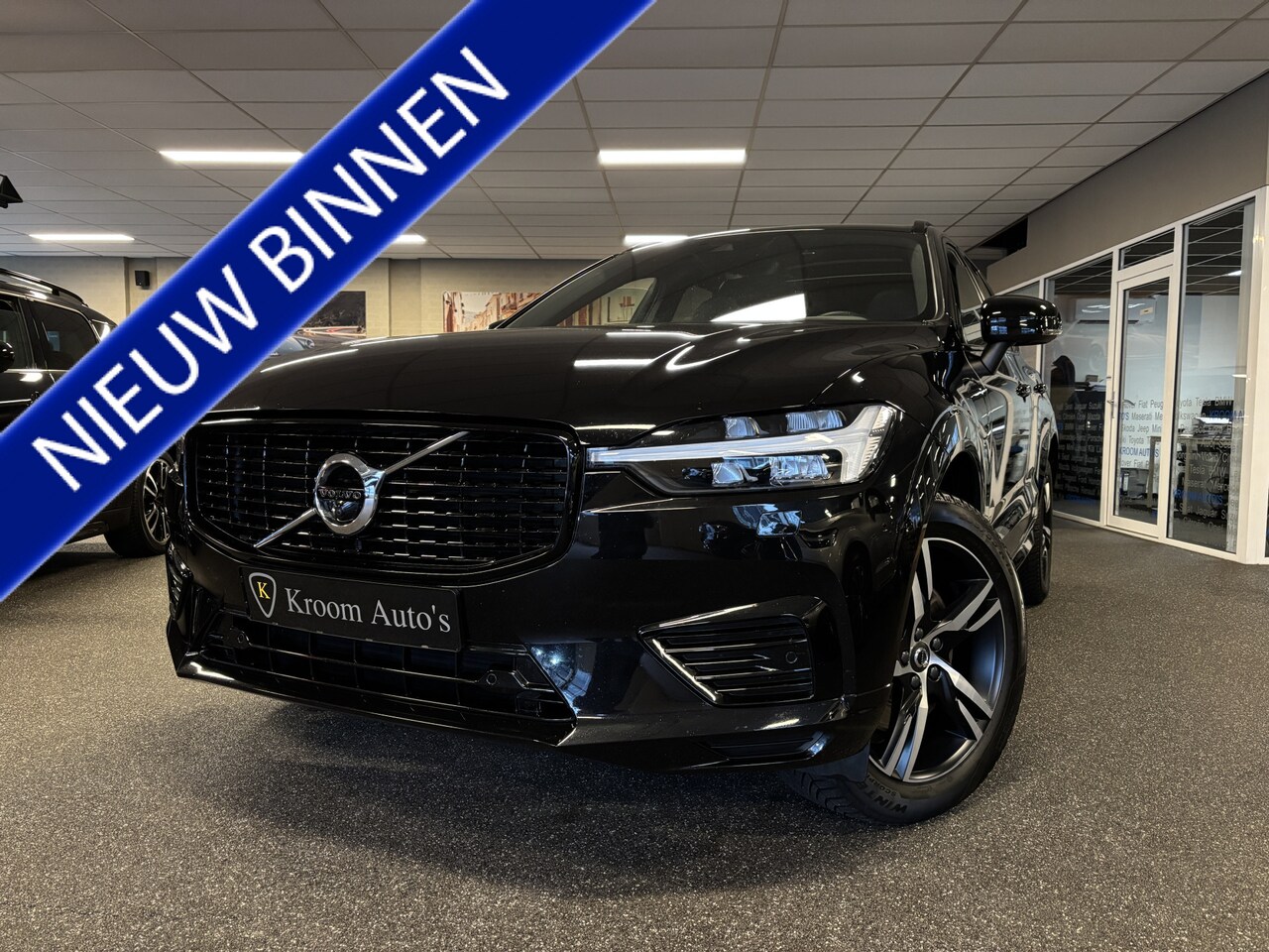 Volvo XC60 - 2.0 Recharge T8 AWD R-Design / Pandak / HeadUp / Leer / Pilot / Massage / Stuur- en Stoelv - AutoWereld.nl