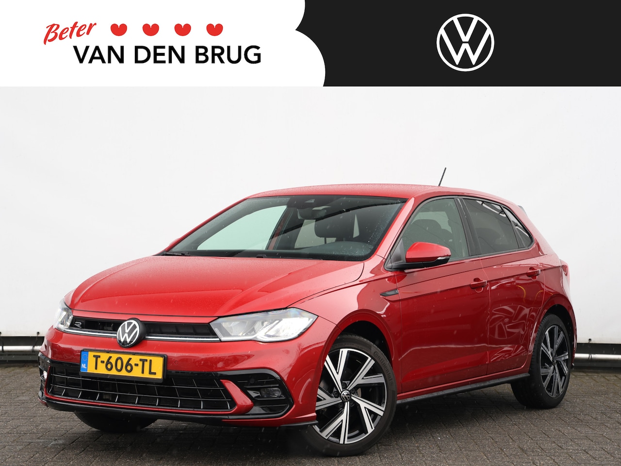 Volkswagen Polo - 1.0 TSI R-Line 95pk | LED | Navigatie | 17" Bergamo | Climate control | Cruise control - AutoWereld.nl