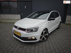 Volkswagen Polo - 1.8 TSI GTI DSG Pano Alcantara 2017