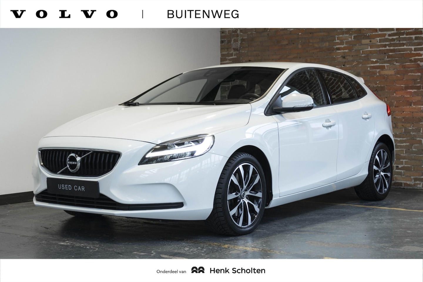 Volvo V40 - T3 Automaat Momentum | Stoelverwarming | Navigatie | Parkeersensoren | High performance au - AutoWereld.nl