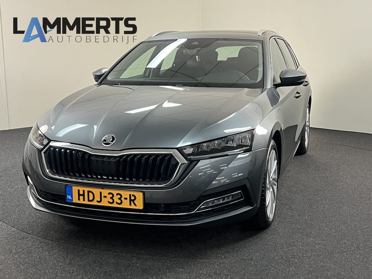 Skoda Octavia Combi - 1.4 204 PK TSI iV PHEV Business Edition NIEUW ONGEBRUIKT!! Carplay / PDC / Camera / 18" LM - AutoWereld.nl