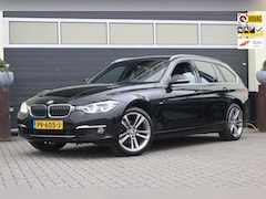 BMW 3-serie Touring - 318i High Executive | Trekhaak |