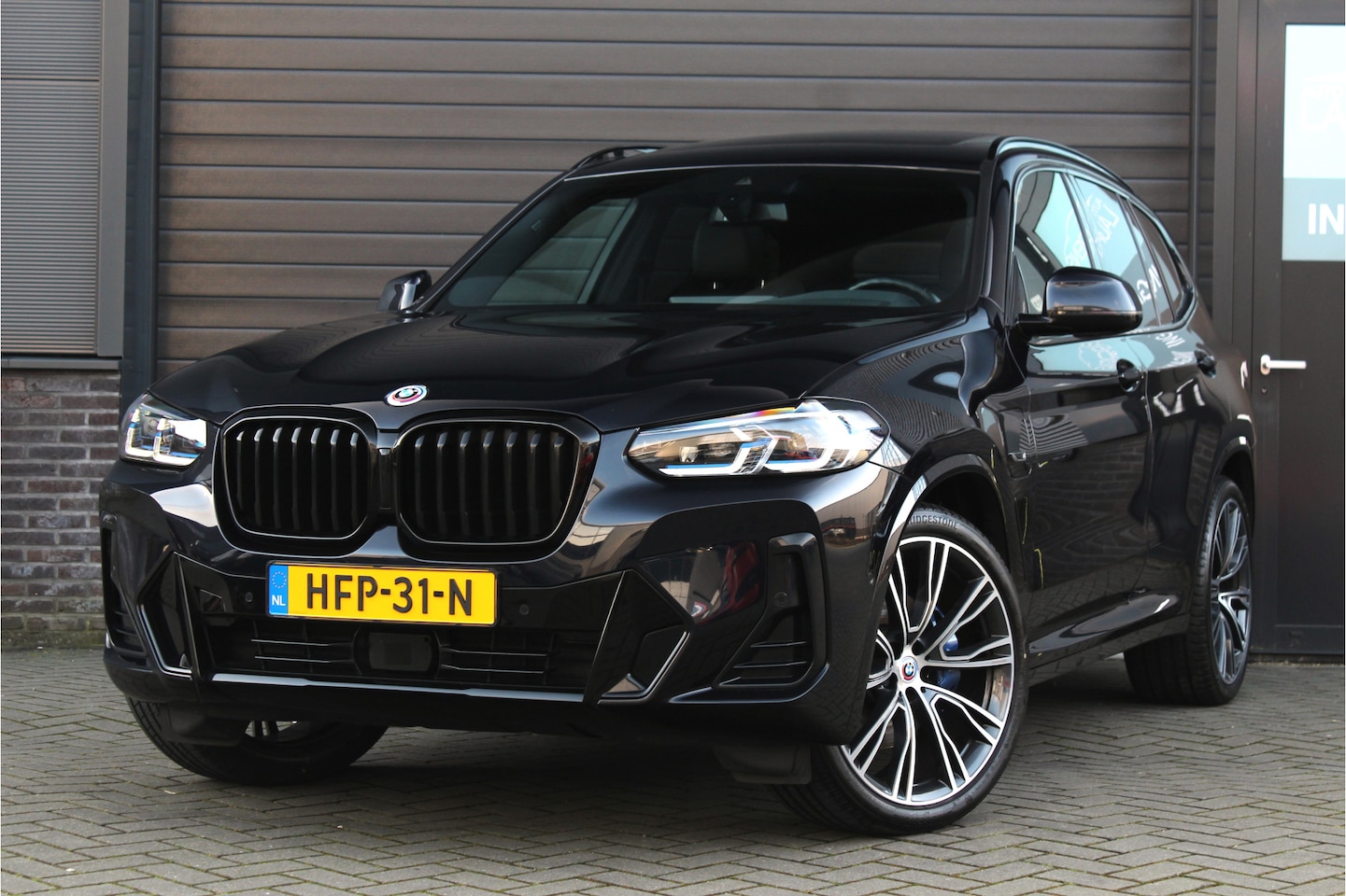 BMW X3 - xDrive30e M Sport | Pano | H&K | Laser | Leder - AutoWereld.nl