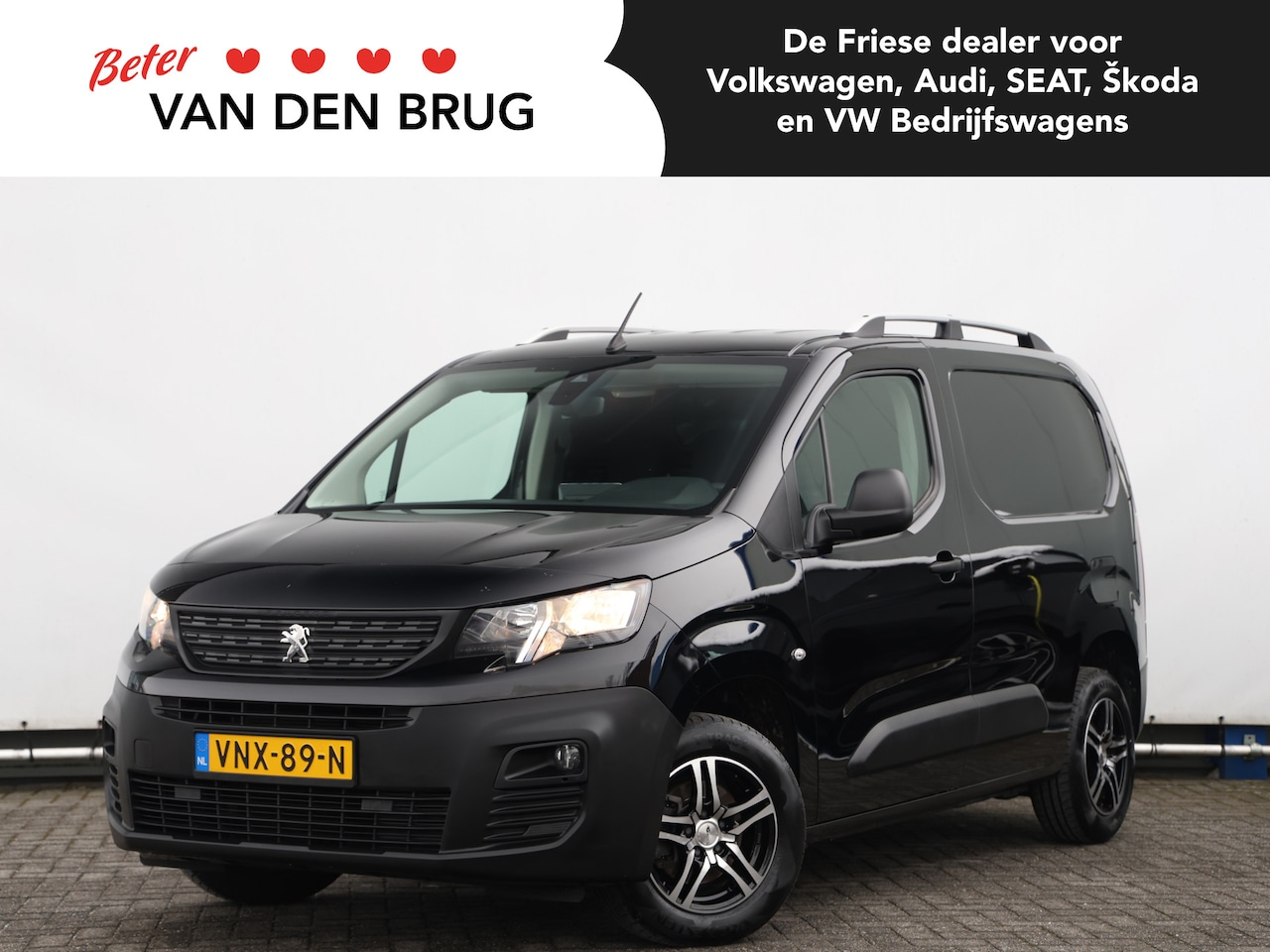 Peugeot Partner - 1.5 BlueHDI 102PK Premium | Navigatie | Airco | Cruise control | App Connect | Trekhaak | - AutoWereld.nl