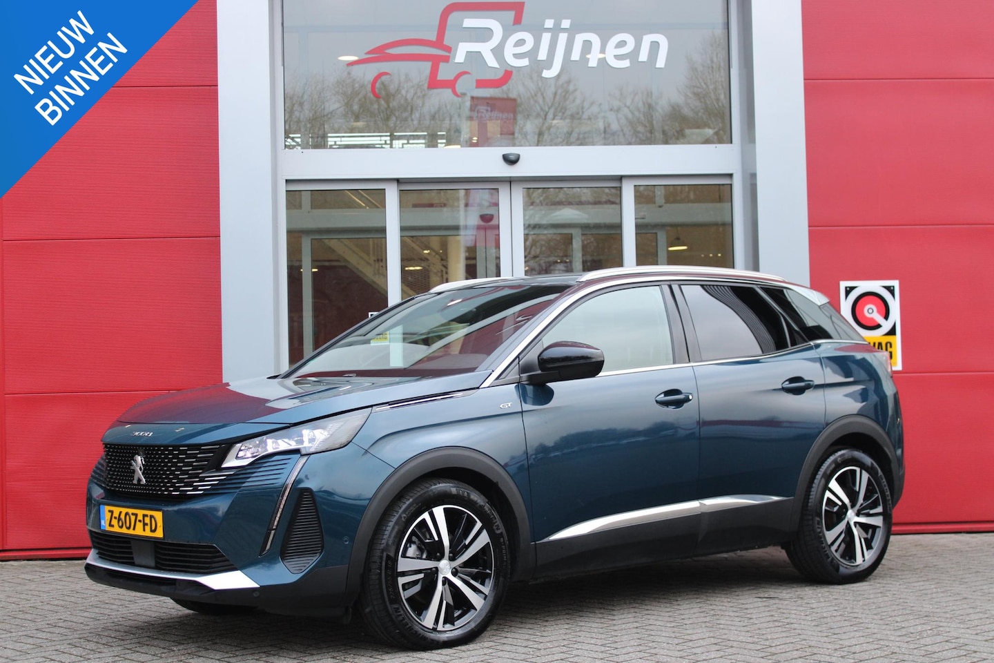 Peugeot 3008 - 1.2 Hybrid 136PK GT | NAVIGATIE | APPLE CARPLAY/ANDROID AUTO | 360° CAMERA | FULL LED KOPL - AutoWereld.nl