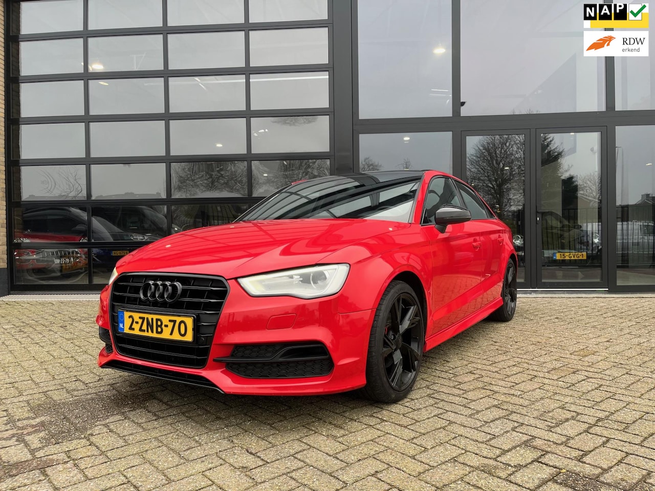 Audi A3 Limousine - 1.4 TFSI CoD Ambition Pro Line S 1.4 TFSI CoD Ambition Pro Line S , Panodak, Automaat - AutoWereld.nl