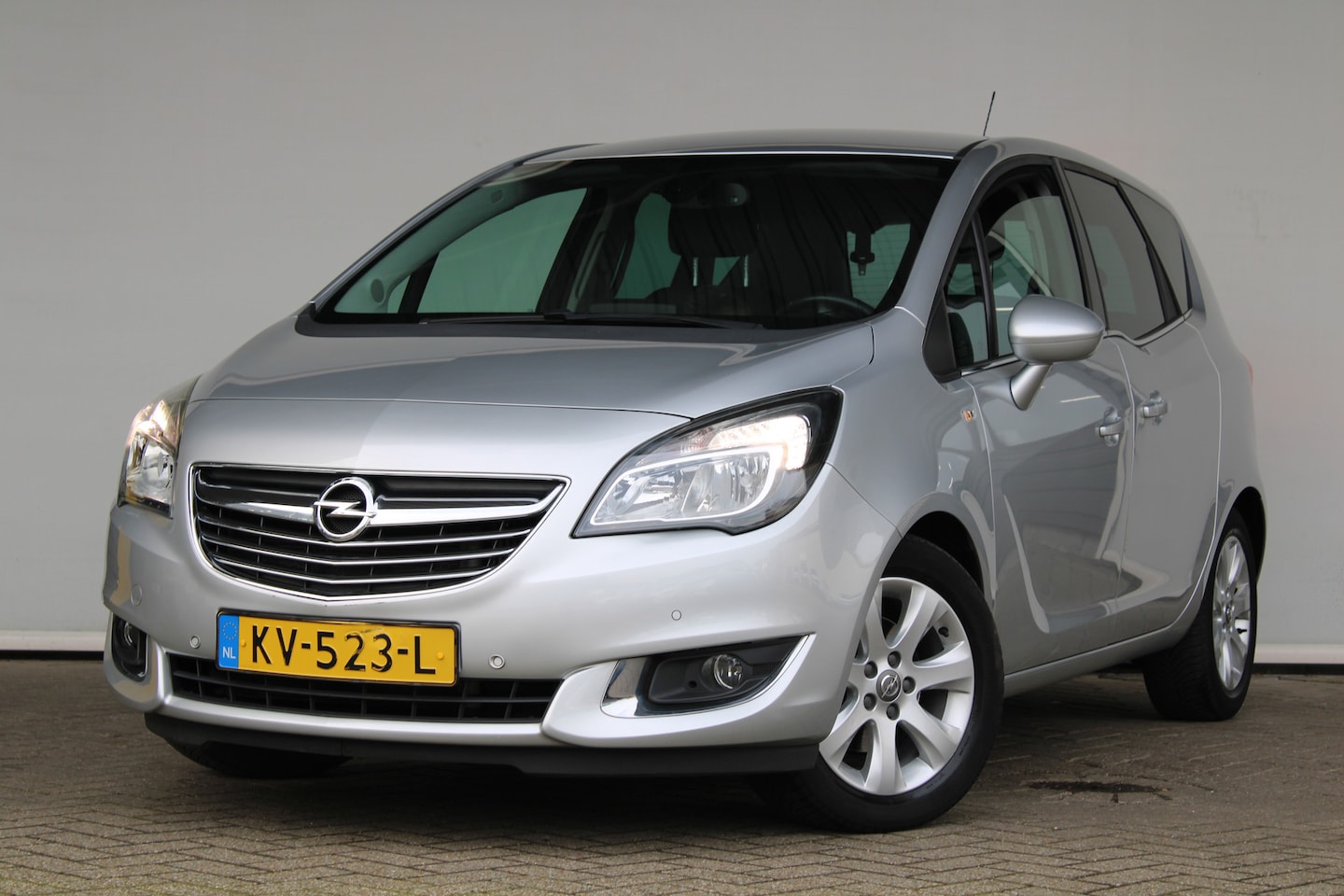 Opel Meriva - 1.4 Turbo Blitz | electronic climate controle | navigatiesysteem | parkeersensor voor en a - AutoWereld.nl