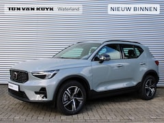 Volvo XC40 - 2.0 B4 Plus Dark Automaat / Panoramadak / Harman Kardon / Google Maps navi