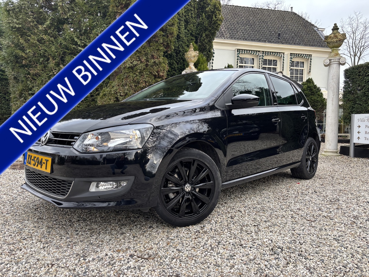 Volkswagen Polo - 1.2-12V R-Line Style uitv. / Alcantara / El. Panoramadak / Dealer Onderh. - AutoWereld.nl