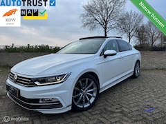 Volkswagen Passat - 1.4 TSI Highline Business R | Pano | ACC