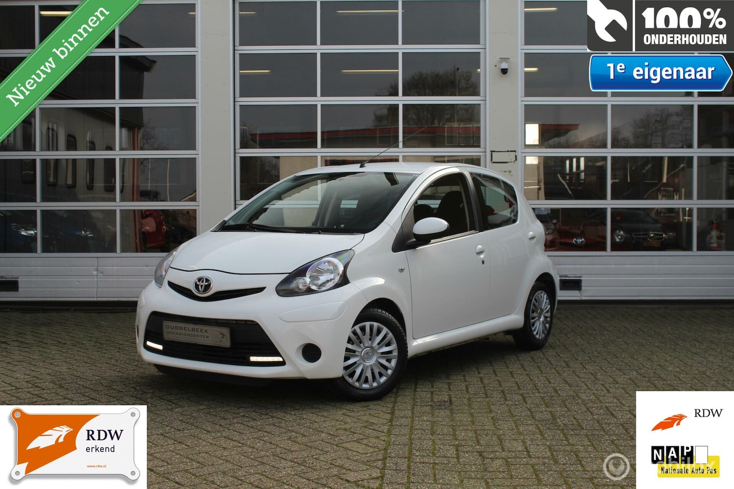 Toyota Aygo - 1.0-12V VVT-I 5-Deurs Facelift Aspiration AUTOMAAT Ledverlichting Airconditioning Centrale - AutoWereld.nl