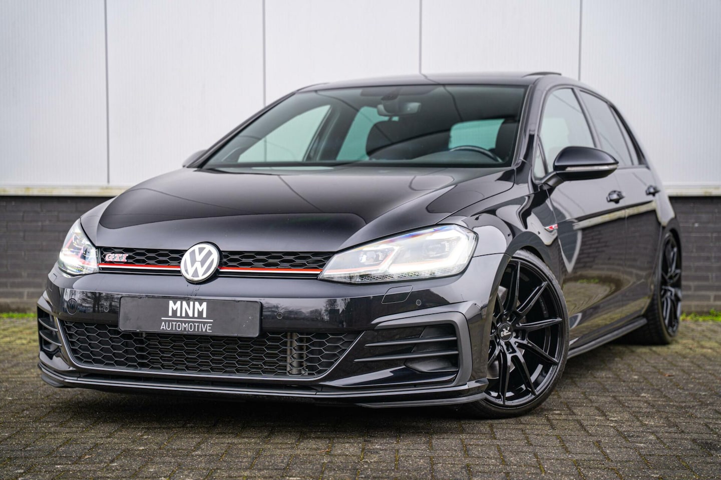 Volkswagen Golf - 2.0 TSI GTI Performance |Pano|Dyna|Virtual|Keyless - AutoWereld.nl