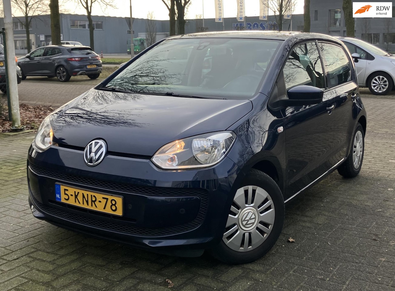 Volkswagen Up! - 1.0 move up! BlueMotion Airco Navi - AutoWereld.nl