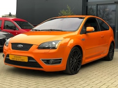 Ford Focus - 2.5-20V ST 225pk NIEUWSTAAT XENON CLIMA NWE DISTRIBUTIE NWE APK