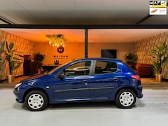 Peugeot 206 - 1.4 One-line Nieuwe distributieriem AC Radio Rijklaar