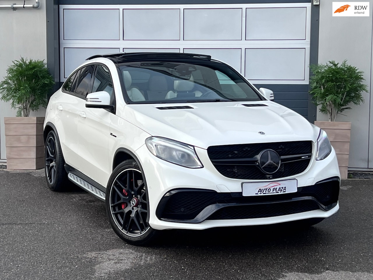 Mercedes-Benz GLE-Klasse Coupé - AMG 63 S 4MATIC / 585 PK / PANO / HARMAN KARDON / CAMERA / LEER / INRUIL MOGELIJK - AutoWereld.nl