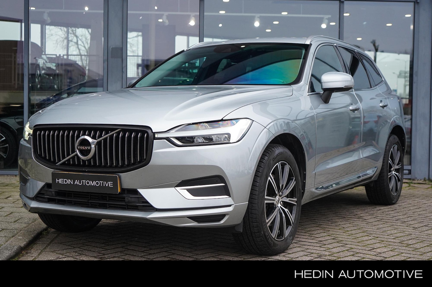 Volvo XC60 - 2.0 T5 Inscription | Automaat | Geperforeerd lederen bekleding met stoelventilatie | Elekt - AutoWereld.nl