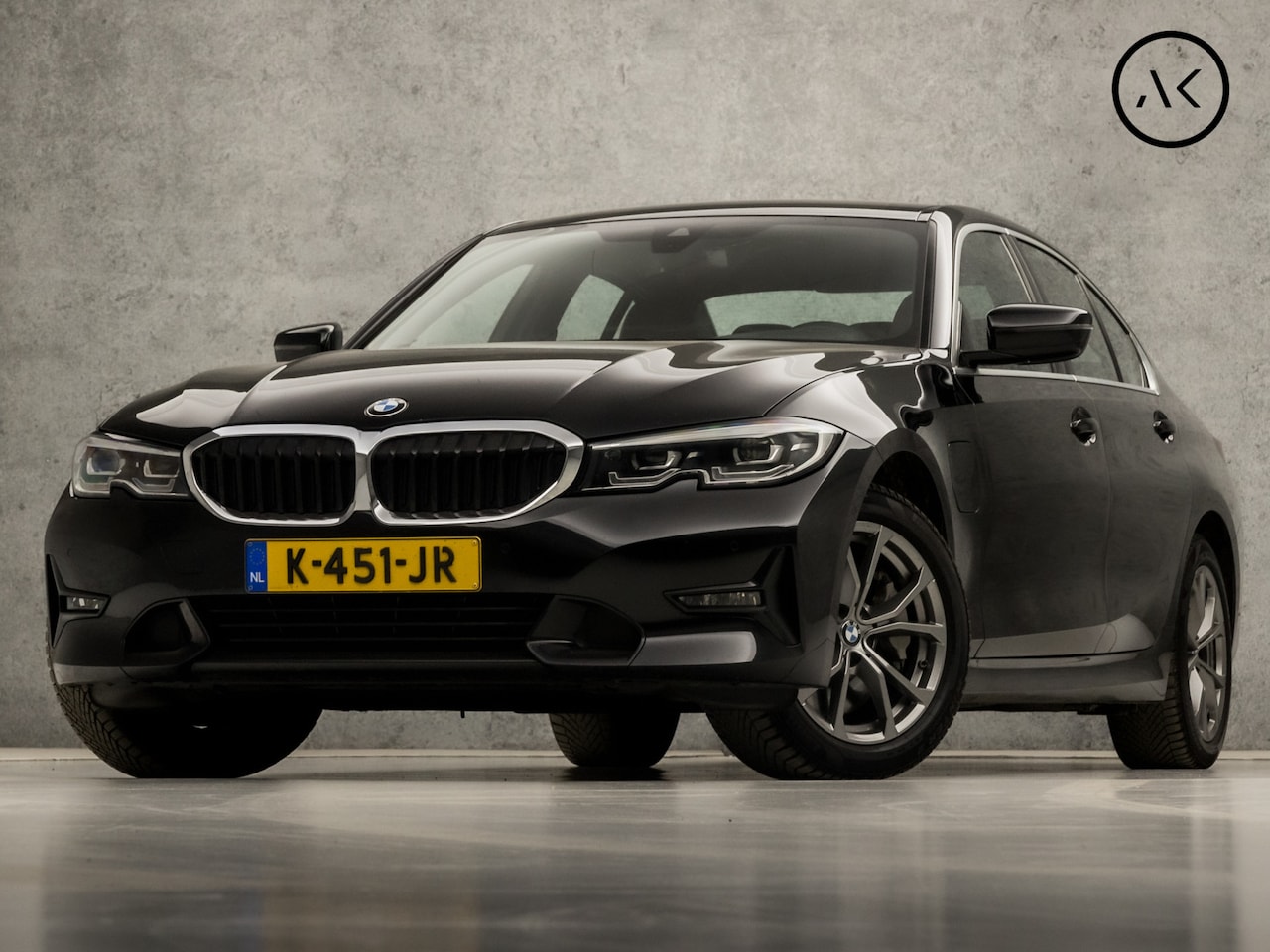 BMW 3-serie - 330e Sportline 293Pk Automaat (APPLE CARPLAY, M STUUR, GROOT NAVI, COGNAC LEDER, HARMAN/KA - AutoWereld.nl