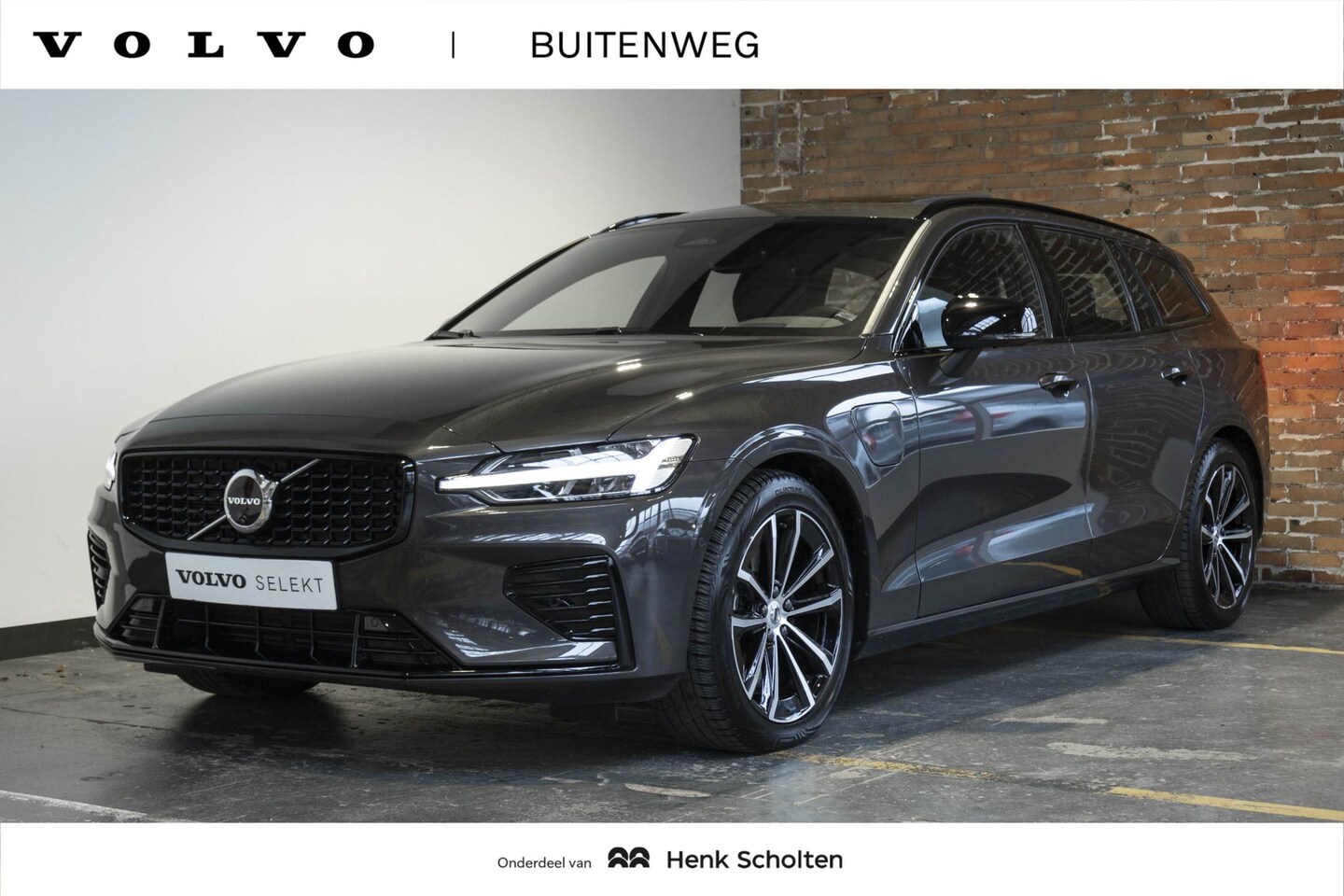 Volvo V60 - T6 Plug-in hybrid AWD Plus Dark | Harman Kardon premium audio | Panoramadak | BLIS | Adapt - AutoWereld.nl