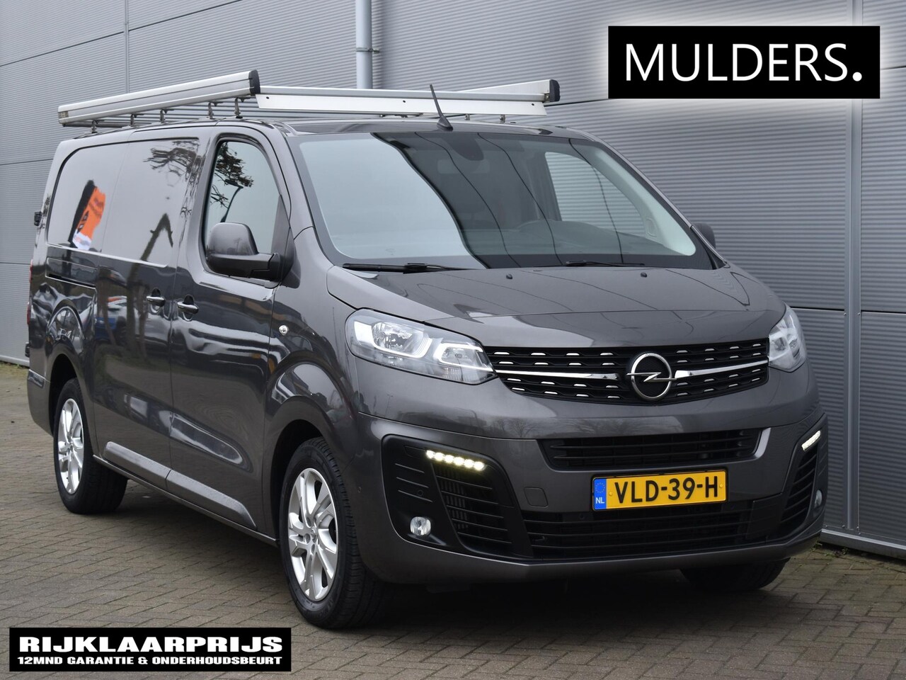 Opel Vivaro - 2.0 CDTI 150 pk L3H1 Edition / trekhaak / navi / camera - AutoWereld.nl