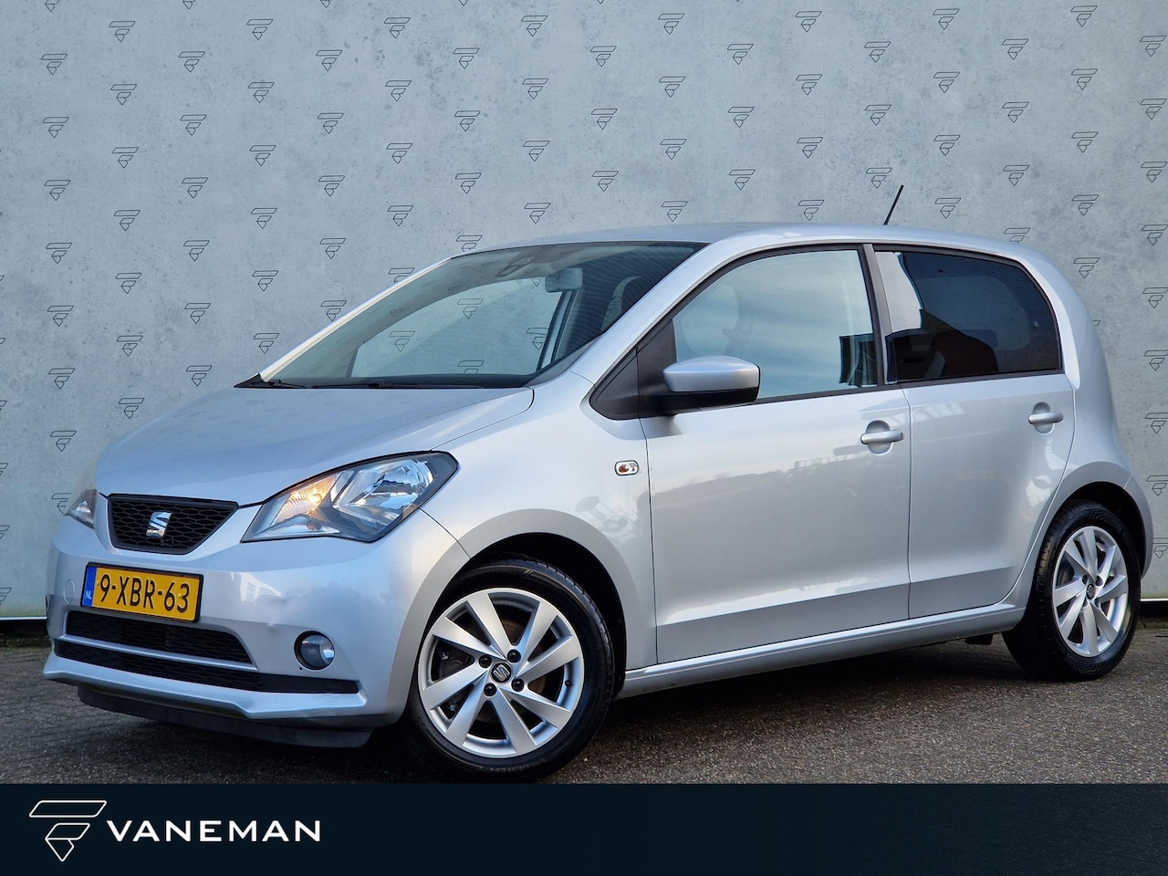 Seat Mii - 1.0 Style Sport Automaat | Privacy Glass | Verwarmde Buitenspiegels | Airco | Elektrische - AutoWereld.nl