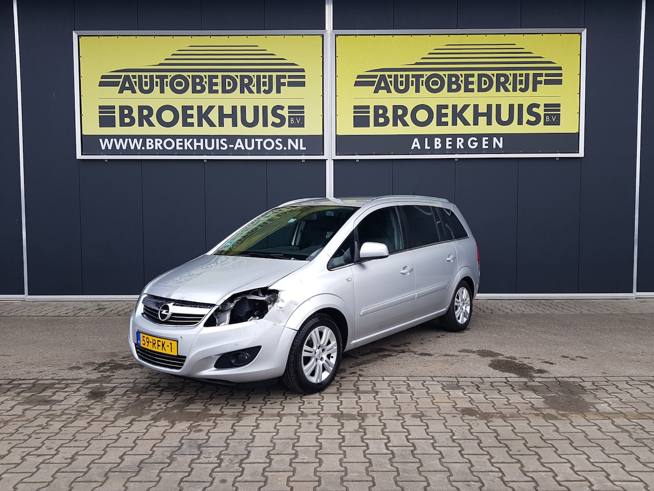 Opel Zafira - 1.8 Cosmo 1.8 Cosmo - AutoWereld.nl