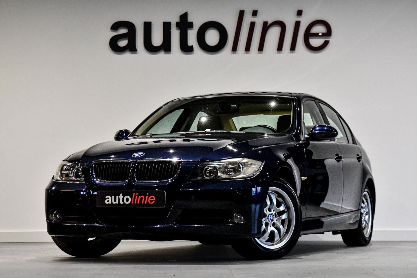 BMW 3-serie - 320i Business Line. 1e eig, Dealer onderhouden, Hifi, Navi, Cruise! - AutoWereld.nl